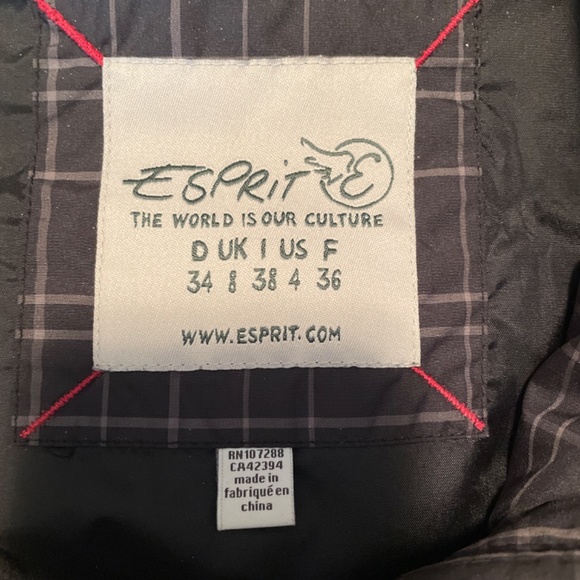 Esprit Puffer Vest - Picture 3 of 3